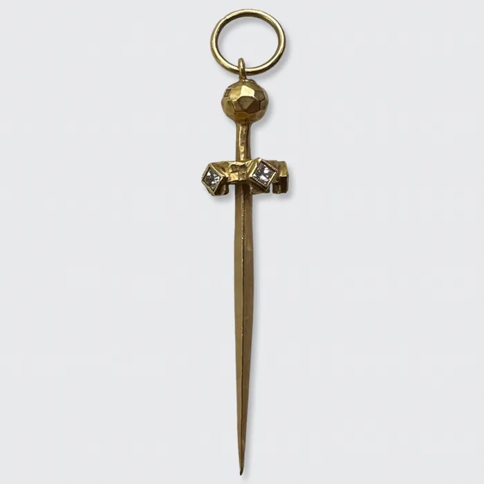 PreStyled Sets 21stfinds Vintage Gold Sword Pendant Cathy Waterman