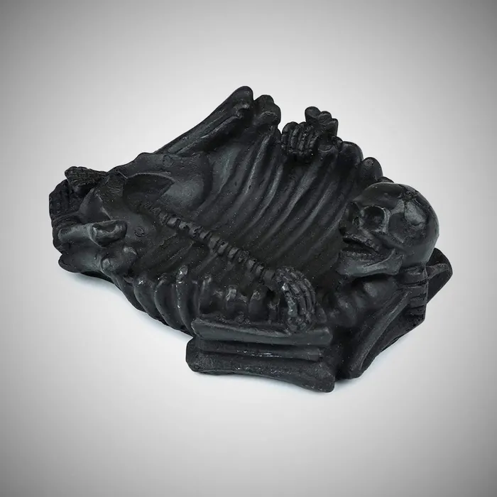 Inara Creation Pirates Skull Skeleton Ashtray Dropshipped via Social Commerce Network Rings