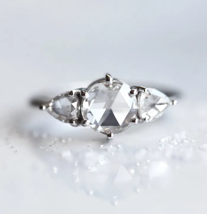 Rings Capucinne Cynthia Lab Diamond Ring