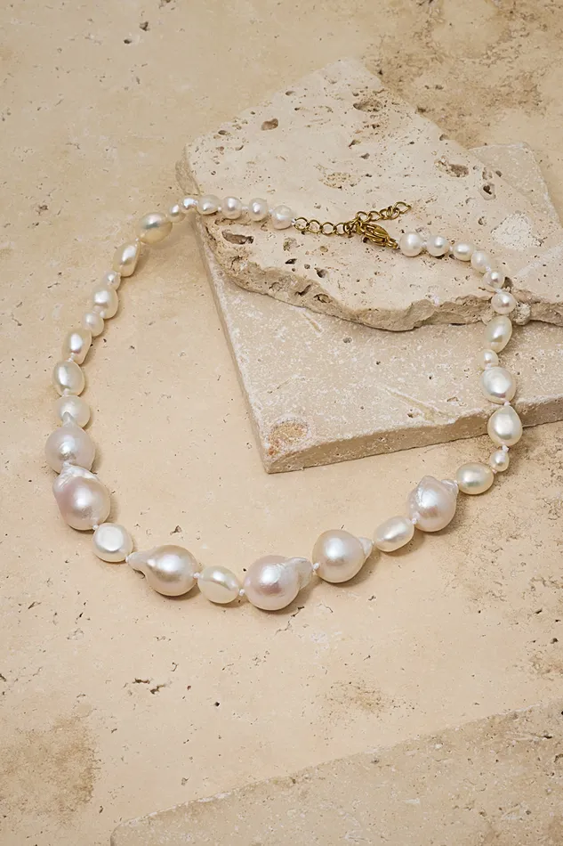 Untamed Petals Brit Necklace Necklaces